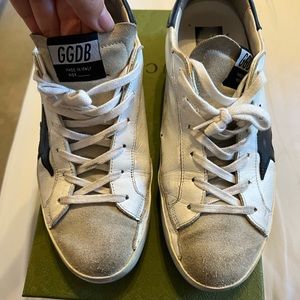 Golden goose size 40 in Good condition